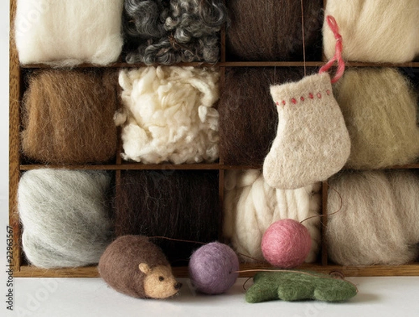 Obraz フェルトの原毛とクリスマス飾り