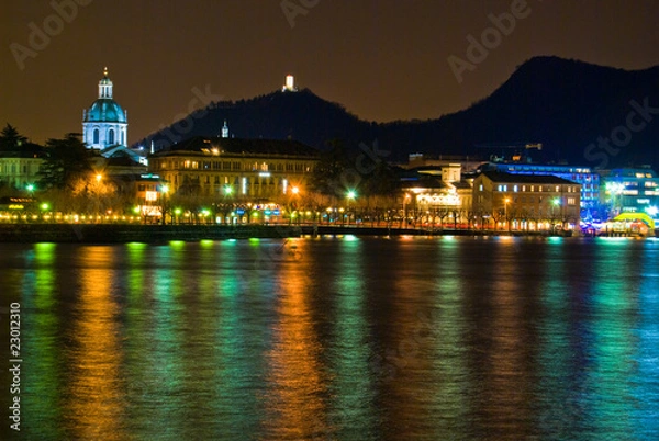Obraz Como view at night from lake side