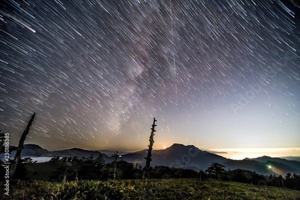 Obraz 日本、霊峰・石鎚山の絶景、夜の星座・天の川、四国、愛媛県、高知県、秋の紅葉