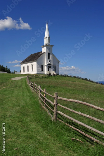 Obraz Mały biały kościół na wzgórzu