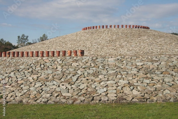 Obraz 滋賀県あかね古墳公園の信楽焼の円筒埴輪