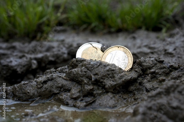 Fototapeta Euros im Schmutz_4