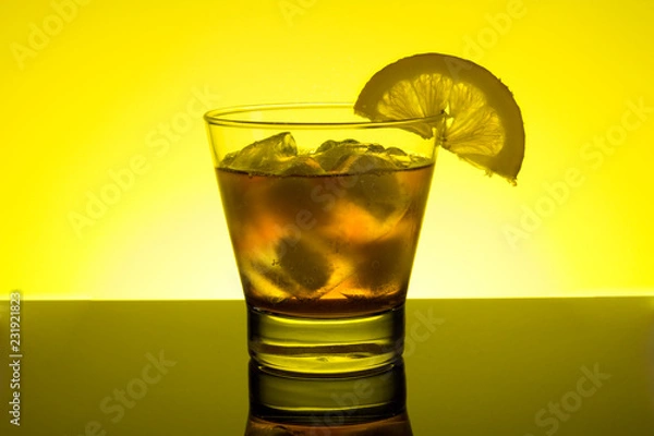 Obraz cocktail with lemon