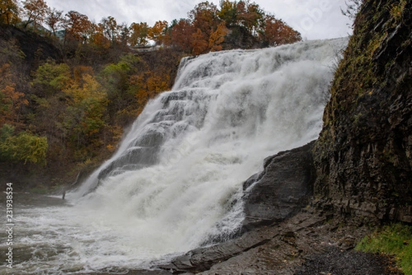 Obraz Ithaca Falls in the Finger Lakes region, Ithaca, New York. This is the last and largest of several waterfalls on Fall Creek.