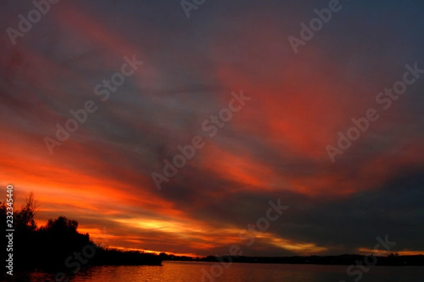 Obraz Cielo crepuscular en otoño