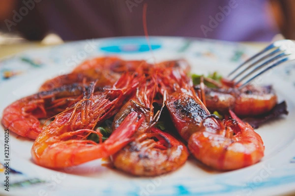 Obraz shrimps on white plate