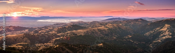 Fototapeta Widok zachodu słońca na południową część zatoki San Francisco i San Jose ze szczytu Mount Hamilton, San Jose, Kalifornia