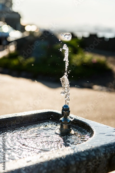 Obraz 飛び出す水