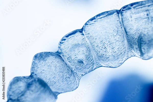 Obraz Invisible bracket teeth aligners