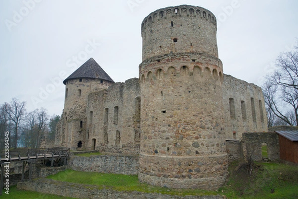 Obraz Wenden Castle on a gloomy November day. Cesis, Latvia