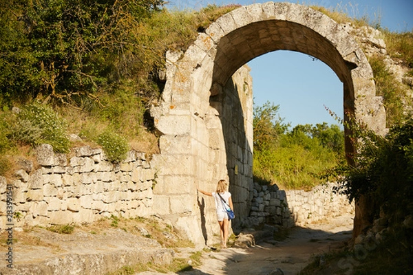 Fototapeta Arch of large stone blocks on the Crimea peninsula