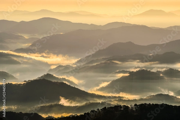 Obraz 日本、中国山地の絶景、掛頭山からの雲海と朝日