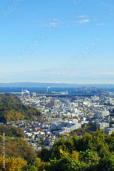 Obraz 横浜市金沢区の街並み、遠景に八卦島や東京湾を望む