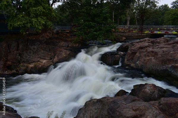 Fototapeta Mountain portion in Hogenakkal Falls