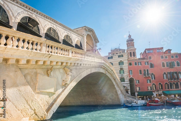 Obraz Most Rialto ze słońcem na kanale Grande w Wenecji