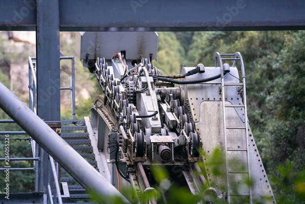 Obraz Koła zębate silnika kolei linowej w kabinach lub kolejkach linowych.