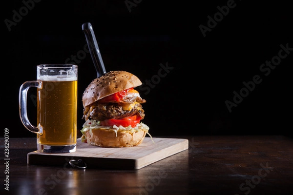 Fototapeta bee and burger