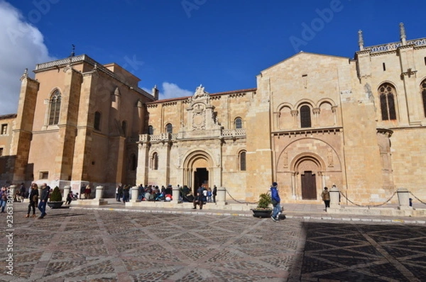 Fototapeta Main Facade Of The Basilica Of San Isidoro In Leon. Architecture, Travel, History, Street Photography. November 2, 2018. Leon Castilla y Leon Spain.
