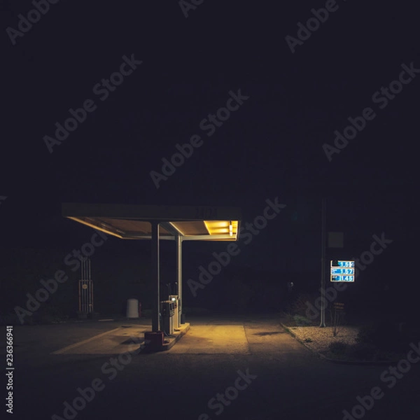 Fototapeta station service