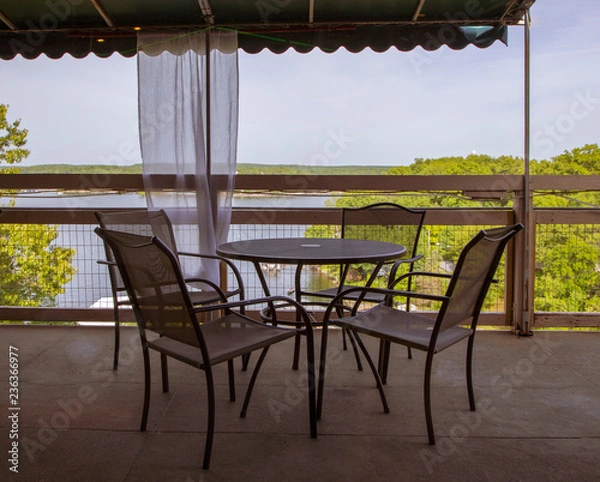 Obraz Table and Chairs on a Patio