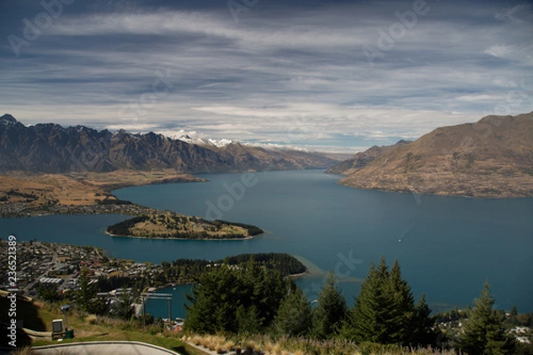 Fototapeta Über den Dächern von Queenstown