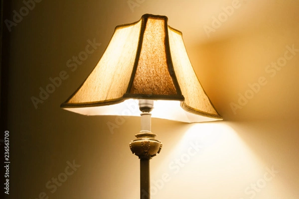 Obraz classic metal table lamp