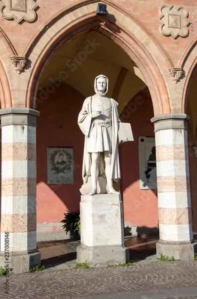 Fototapeta Giotto's Statue of Vincenzo Vela in Loggia Amulea, Padua