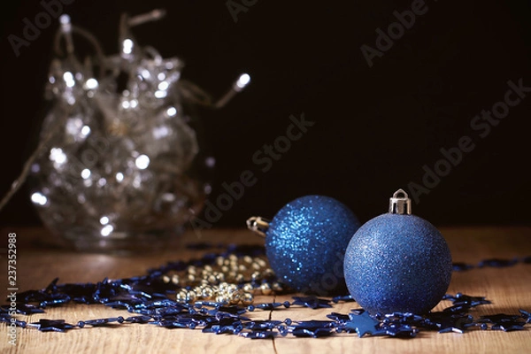 Fototapeta новогодние игрушки на ярком фоне  