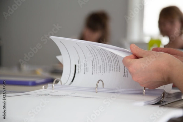 Obraz Czytanie instrukcji