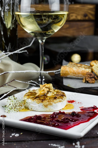 Fototapeta camembert with cranberry sauce