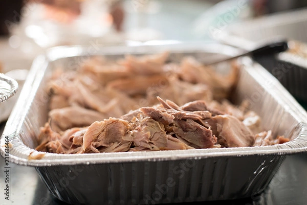 Obraz Pulled Turkey in Aluminum Tray 