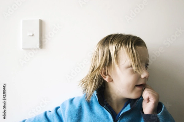 Obraz boy and the lightswitch