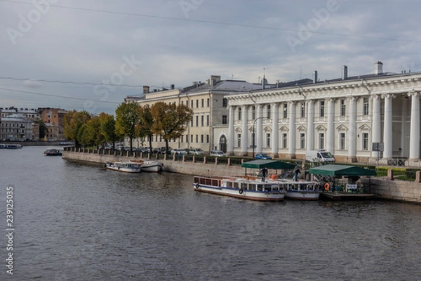 Fototapeta Canal shore on a typical view in Saint Petersburg