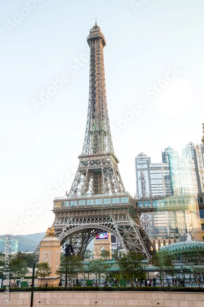 Fototapeta eiffel tower the parisian macau