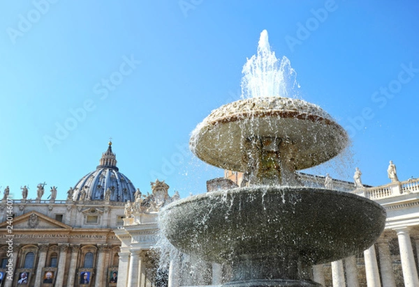 Fototapeta Fountain in the square in front of St. Peter's Cathedral. Vatican City, Vatican State.