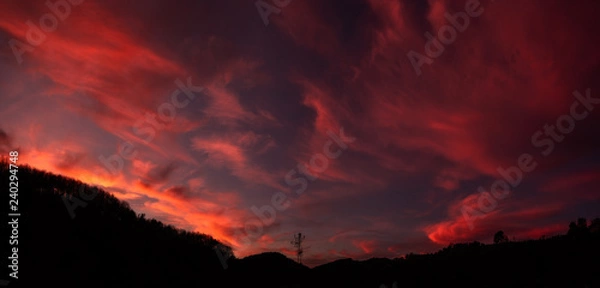 Obraz Atardecer rojo viento sur nubes
