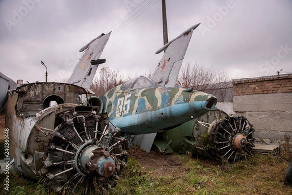 Fototapeta old airplane engine