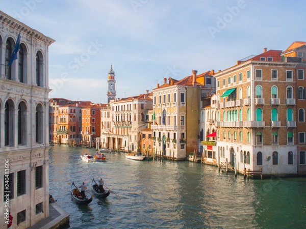 Obraz イタリアのベニスの街並みとカナル川