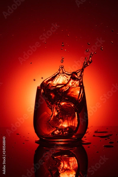 Obraz splash in glass