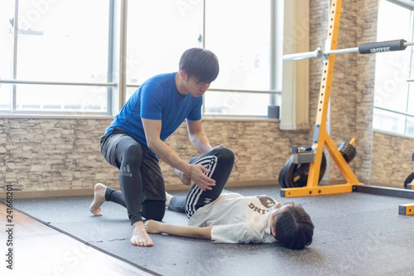 Fototapeta ジム　トレーニング　ダイエット　イメージ