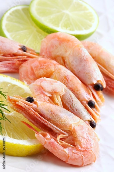Fototapeta shrimps seasoned by lemon and lime