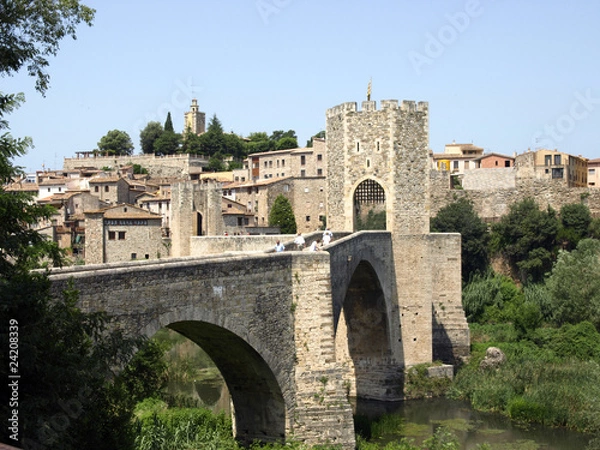 Fototapeta villa fortificada medieval de Besalu (Girona)