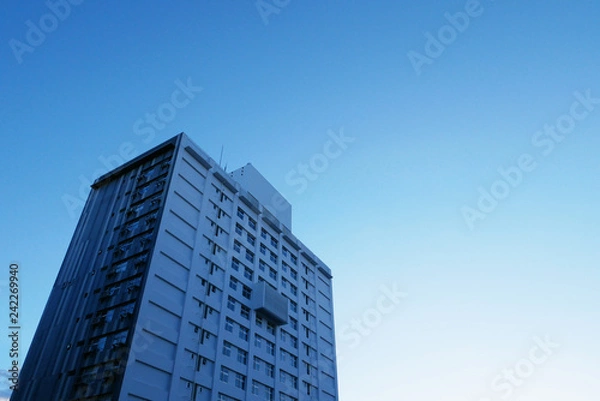 Fototapeta 朝焼けのビル