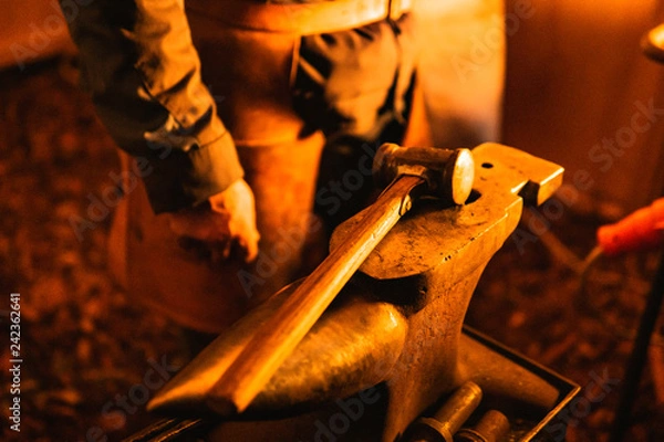 Obraz Smith doing his work