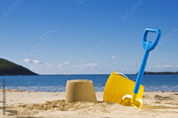 Obraz Spade and bucket at the beach