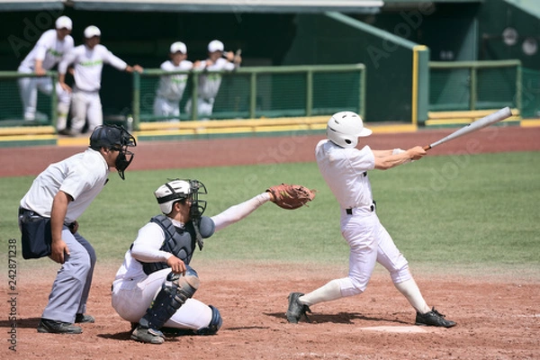 Obraz 高校野球の試でヒットを打つバッター