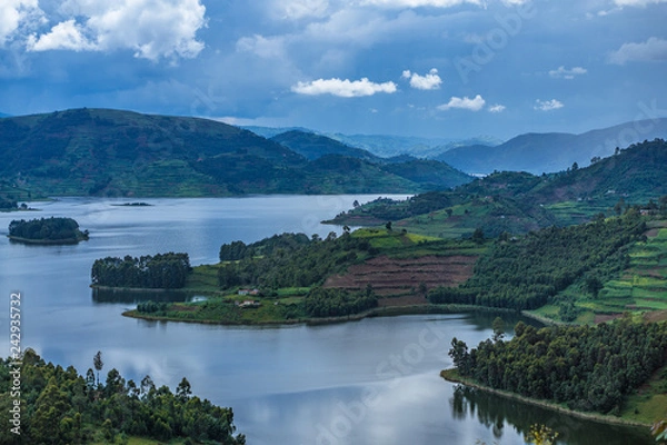 Obraz Panoramic view from Bunyonyi lake in Uganda