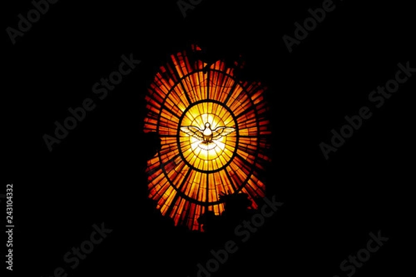 Obraz VATICAN CITY, VATICAN - JULY 1, 2017: The window of a cathedral of St. Peter in Vatican, Holy Spirit