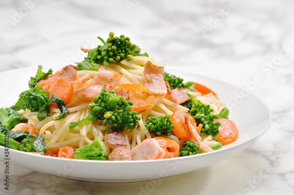 Fototapeta 春の味覚　菜の花パスタ