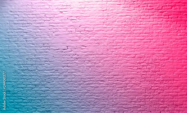 Fototapeta ściana z cegieł neon różowy niebieski Rustic Texture. Retro używana struktura vintage. Nieczysty odrapany neon tło. Element projektu. Streszczenie światło z miejscem na tekst